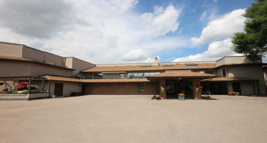 2425 90 Avenue, Calgary, Alberta T2V4X8, 2 Bedrooms Bedrooms, ,2 BathroomsBathrooms,Residential,For Sale,90,A2272548