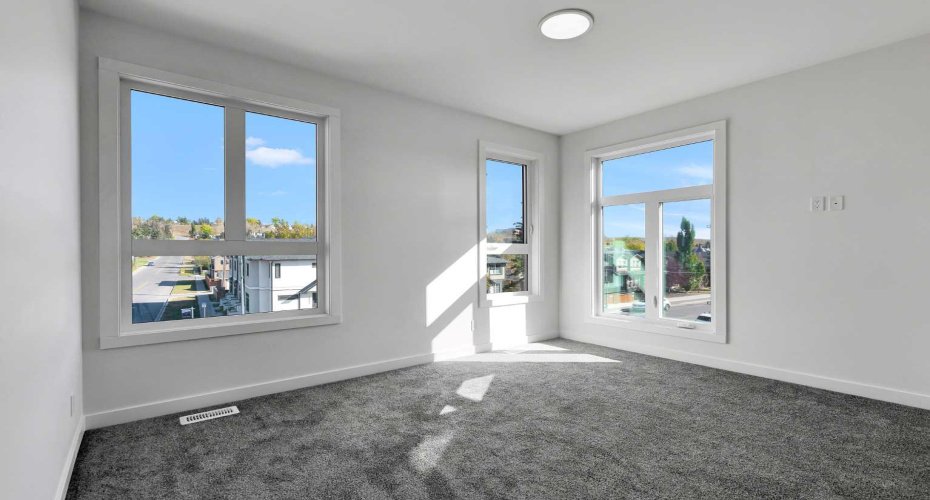 4903 Bowness Road, Calgary, Alberta T3B1H1, 2 Bedrooms Bedrooms, ,1 BathroomBathrooms,Residential,For Sale,Bowness,A2272603