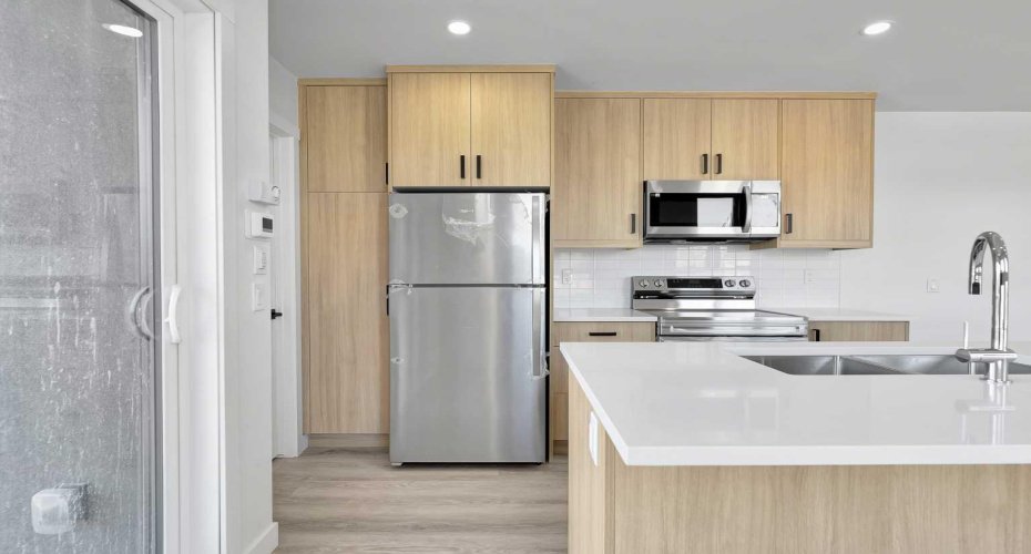 4903 Bowness Road, Calgary, Alberta T3B1H1, 2 Bedrooms Bedrooms, ,1 BathroomBathrooms,Residential,For Sale,Bowness,A2272603