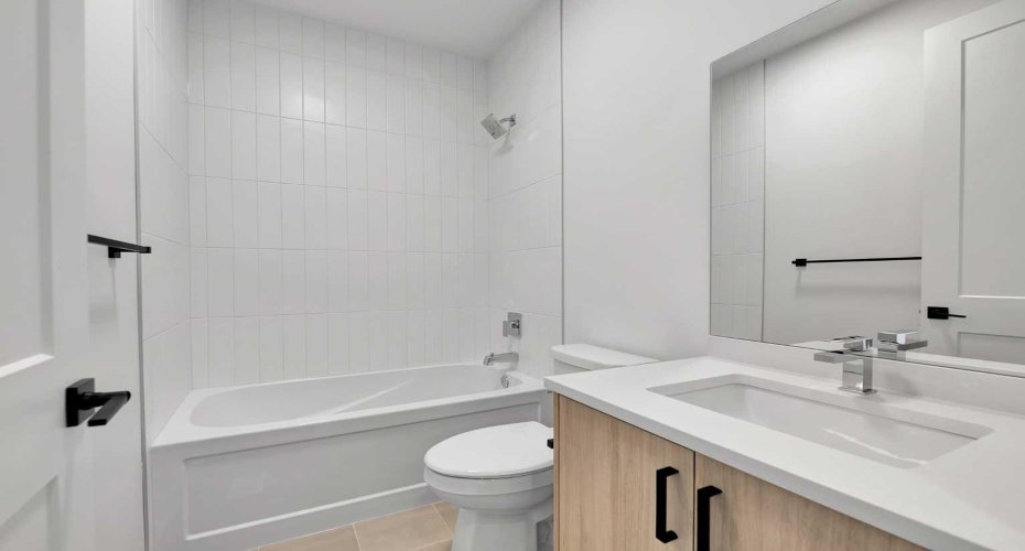 4905 Bowness Road, Calgary, Alberta T3B1H1, 2 Bedrooms Bedrooms, ,4 BathroomsBathrooms,Residential,For Sale,Bowness,A2272621