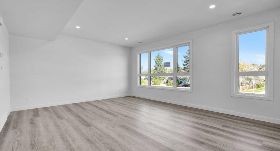 4905 Bowness Road, Calgary, Alberta T3B1H1, 2 Bedrooms Bedrooms, ,4 BathroomsBathrooms,Residential,For Sale,Bowness,A2272621