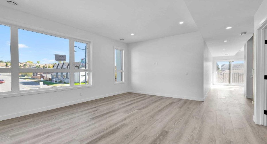 4905 Bowness Road, Calgary, Alberta T3B1H1, 2 Bedrooms Bedrooms, ,4 BathroomsBathrooms,Residential,For Sale,Bowness,A2272621