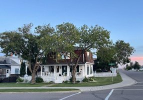 10123 Churchill Drive, Lac La Biche, Alberta T0A 2C0, 3 Bedrooms Bedrooms, ,2 BathroomsBathrooms,Residential,For Sale,Churchill Drive,A2272278