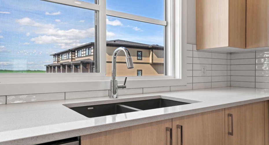 285 Chelsea Court, Chestermere, Alberta T1X 2W7, 2 Bedrooms Bedrooms, ,3 BathroomsBathrooms,Residential,For Sale,Chelsea,A2272396