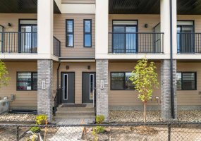 285 Chelsea Court, Chestermere, Alberta T1X 2W7, 2 Bedrooms Bedrooms, ,3 BathroomsBathrooms,Residential,For Sale,Chelsea,A2272396