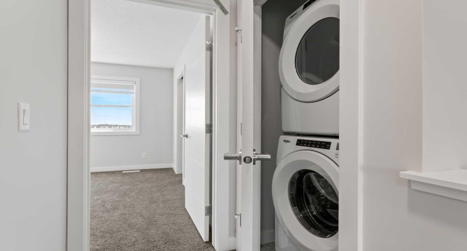 285 Chelsea Court, Chestermere, Alberta T1X 2W7, 2 Bedrooms Bedrooms, ,3 BathroomsBathrooms,Residential,For Sale,Chelsea,A2272396