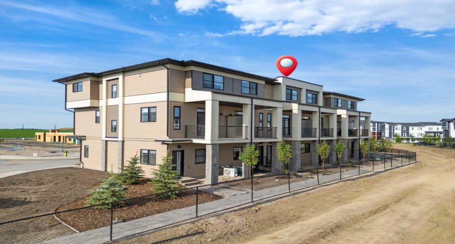 285 Chelsea Court, Chestermere, Alberta T1X 2W7, 2 Bedrooms Bedrooms, ,3 BathroomsBathrooms,Residential,For Sale,Chelsea,A2272396