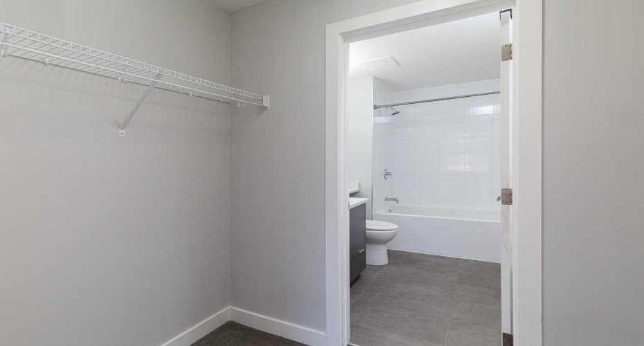 95 Burma Star Road, Calgary, Alberta T3E 8A9, 1 Bedroom Bedrooms, ,1 BathroomBathrooms,Residential,For Sale,Burma Star,A2258960