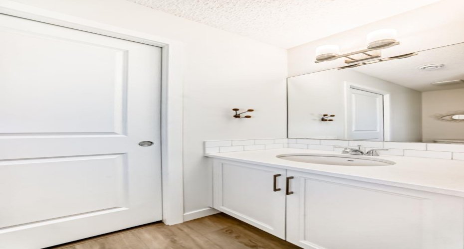 250 Fireside View, Cochrane, Alberta T4C 2M2, 2 Bedrooms Bedrooms, ,2 BathroomsBathrooms,Residential,For Sale,Fireside,A2266283