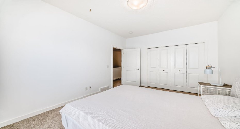 250 Fireside View, Cochrane, Alberta T4C 2M2, 2 Bedrooms Bedrooms, ,2 BathroomsBathrooms,Residential,For Sale,Fireside,A2266283