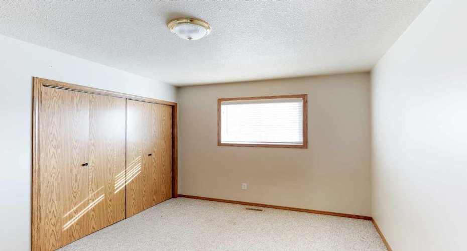10029 105 Avenue, Grande Prairie, Alberta T8V 1H2, 3 Bedrooms Bedrooms, ,2 BathroomsBathrooms,Residential,For Sale,105,A2269206
