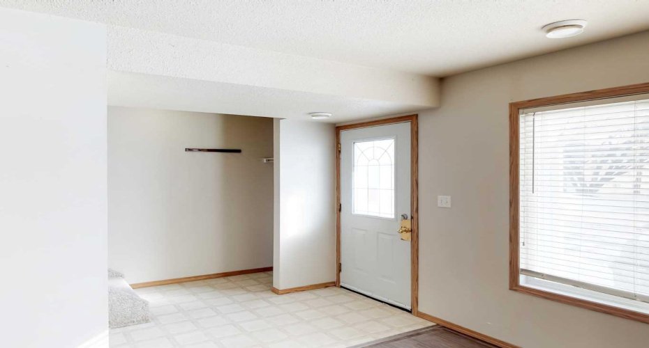 10029 105 Avenue, Grande Prairie, Alberta T8V 1H2, 3 Bedrooms Bedrooms, ,2 BathroomsBathrooms,Residential,For Sale,105,A2269206