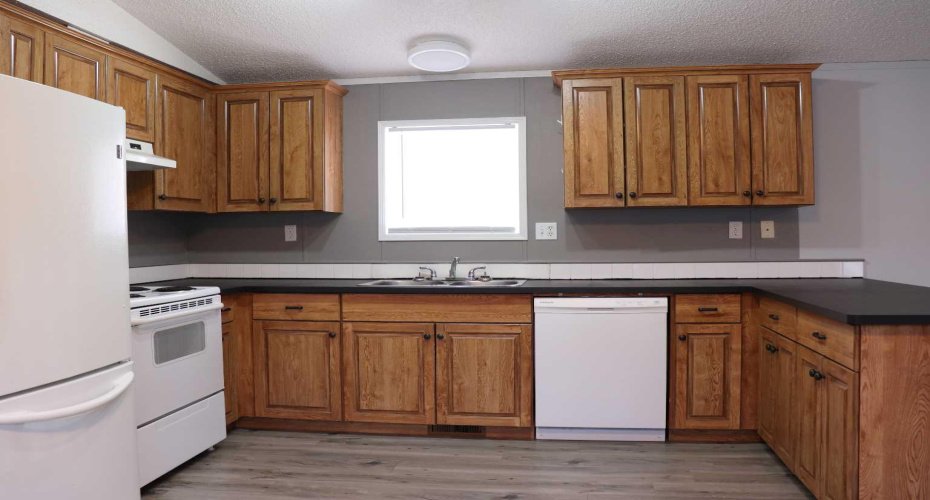 308 Station Boulevard, Coaldale, Alberta T1M 1P6, 3 Bedrooms Bedrooms, ,2 BathroomsBathrooms,Mobile,For Sale,Station,A2272823