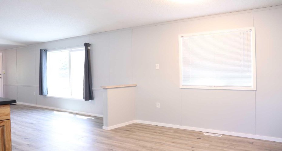 308 Station Boulevard, Coaldale, Alberta T1M 1P6, 3 Bedrooms Bedrooms, ,2 BathroomsBathrooms,Mobile,For Sale,Station,A2272823