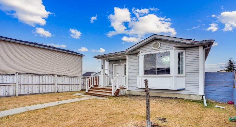 63 Martinbrook Road, Calgary, Alberta T3J3E1, 5 Bedrooms Bedrooms, ,2 BathroomsBathrooms,Residential,For Sale,Martinbrook,A2272341