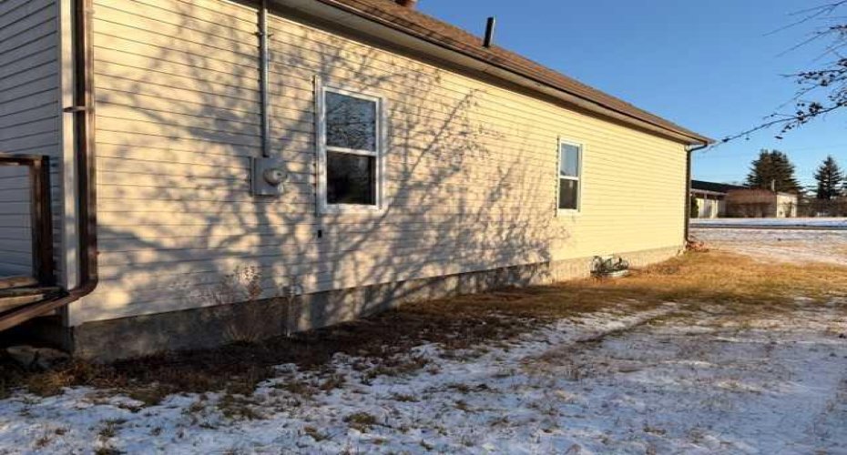 4832 49 Street, Hardisty, Alberta T0B 1V0, 2 Bedrooms Bedrooms, ,1 BathroomBathrooms,Residential,For Sale,49,A2272681