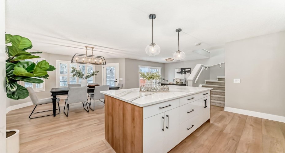 125 Lakeview Shores, Chestermere, Alberta T1X1H1, 4 Bedrooms Bedrooms, ,4 BathroomsBathrooms,Residential,For Sale,Lakeview,A2272906