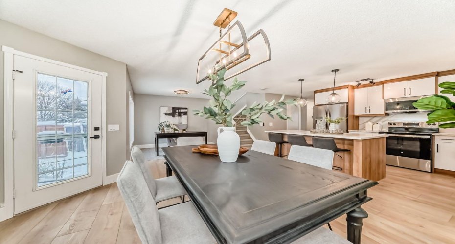 125 Lakeview Shores, Chestermere, Alberta T1X1H1, 4 Bedrooms Bedrooms, ,4 BathroomsBathrooms,Residential,For Sale,Lakeview,A2272906