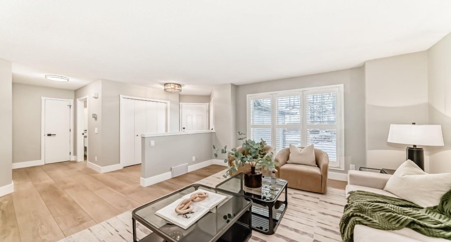 125 Lakeview Shores, Chestermere, Alberta T1X1H1, 4 Bedrooms Bedrooms, ,4 BathroomsBathrooms,Residential,For Sale,Lakeview,A2272906