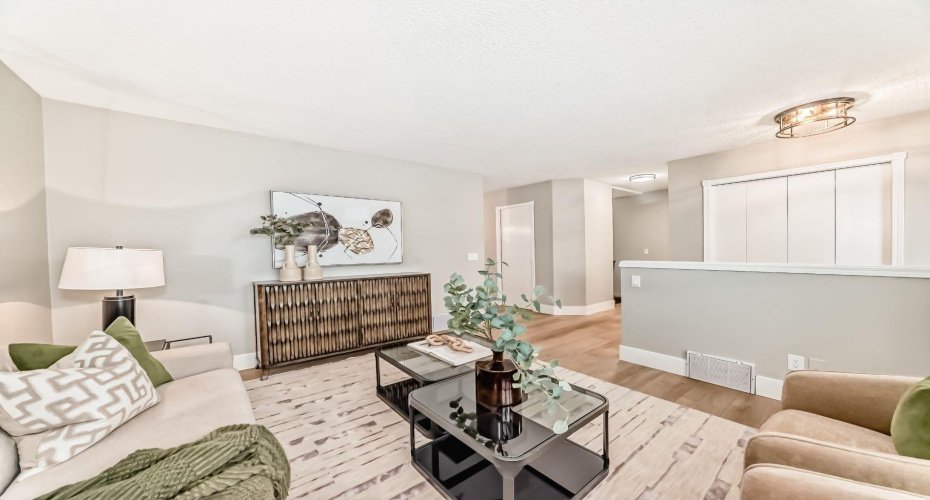 125 Lakeview Shores, Chestermere, Alberta T1X1H1, 4 Bedrooms Bedrooms, ,4 BathroomsBathrooms,Residential,For Sale,Lakeview,A2272906