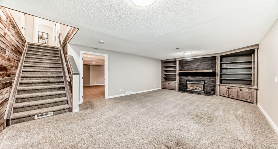 125 Lakeview Shores, Chestermere, Alberta T1X1H1, 4 Bedrooms Bedrooms, ,4 BathroomsBathrooms,Residential,For Sale,Lakeview,A2272906