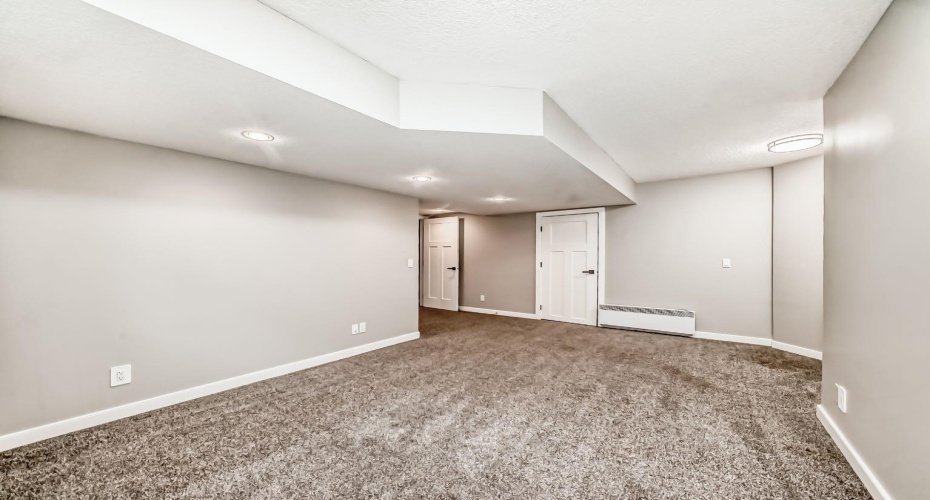 125 Lakeview Shores, Chestermere, Alberta T1X1H1, 4 Bedrooms Bedrooms, ,4 BathroomsBathrooms,Residential,For Sale,Lakeview,A2272906