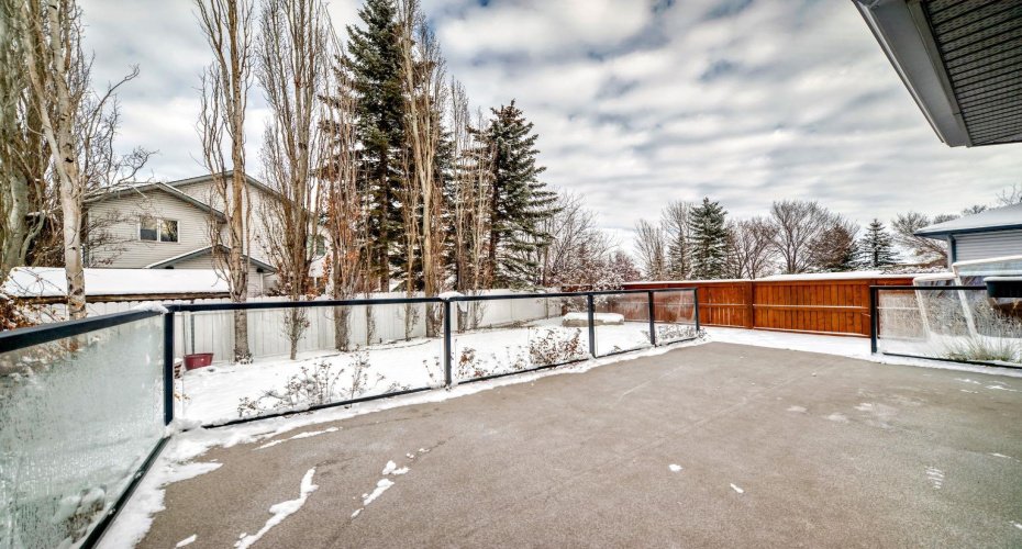 125 Lakeview Shores, Chestermere, Alberta T1X1H1, 4 Bedrooms Bedrooms, ,4 BathroomsBathrooms,Residential,For Sale,Lakeview,A2272906