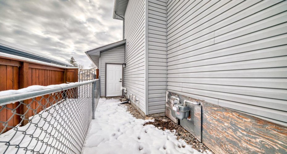 125 Lakeview Shores, Chestermere, Alberta T1X1H1, 4 Bedrooms Bedrooms, ,4 BathroomsBathrooms,Residential,For Sale,Lakeview,A2272906