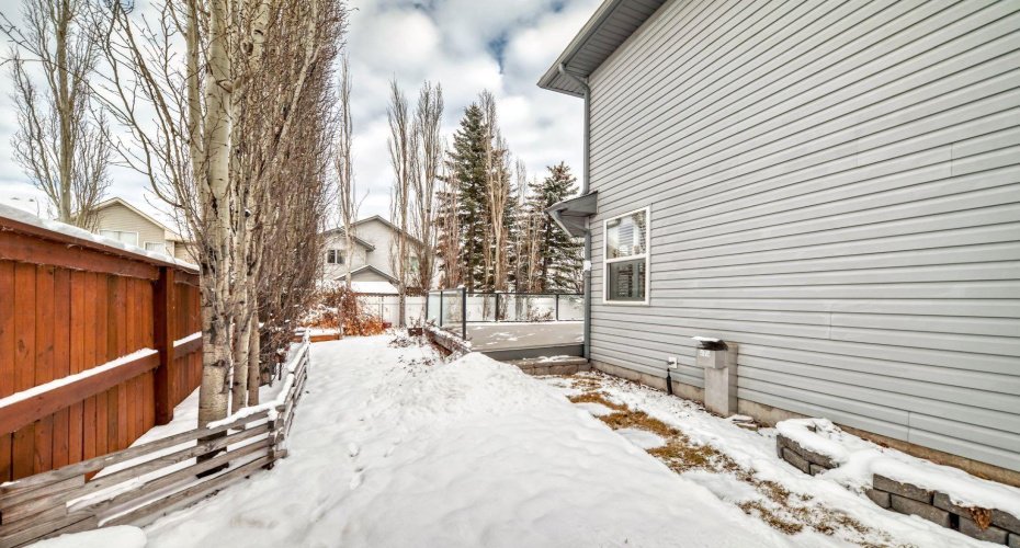 125 Lakeview Shores, Chestermere, Alberta T1X1H1, 4 Bedrooms Bedrooms, ,4 BathroomsBathrooms,Residential,For Sale,Lakeview,A2272906