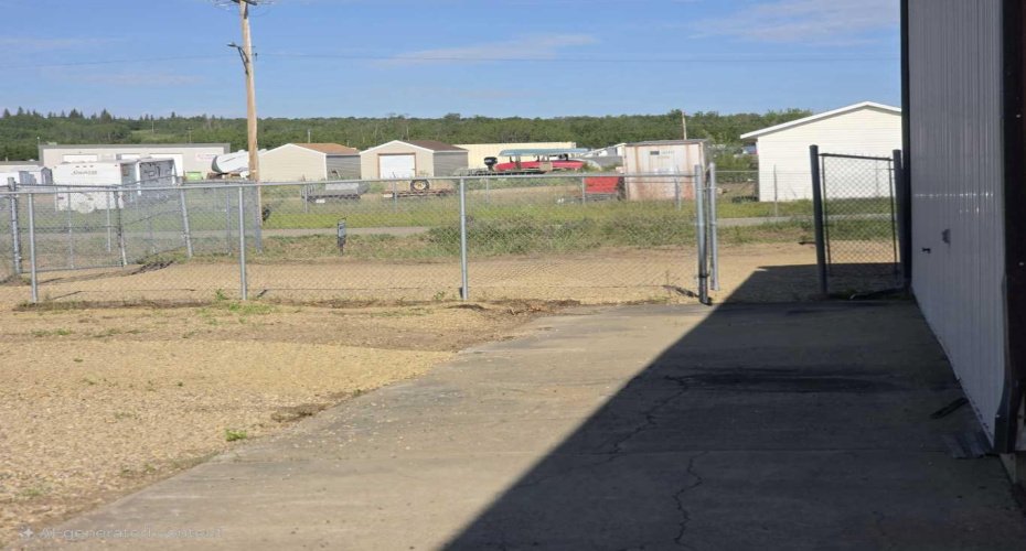 10601 77 Street, Peace River, Alberta T8S1R2, ,Commercial,For Sale,77,A2113965