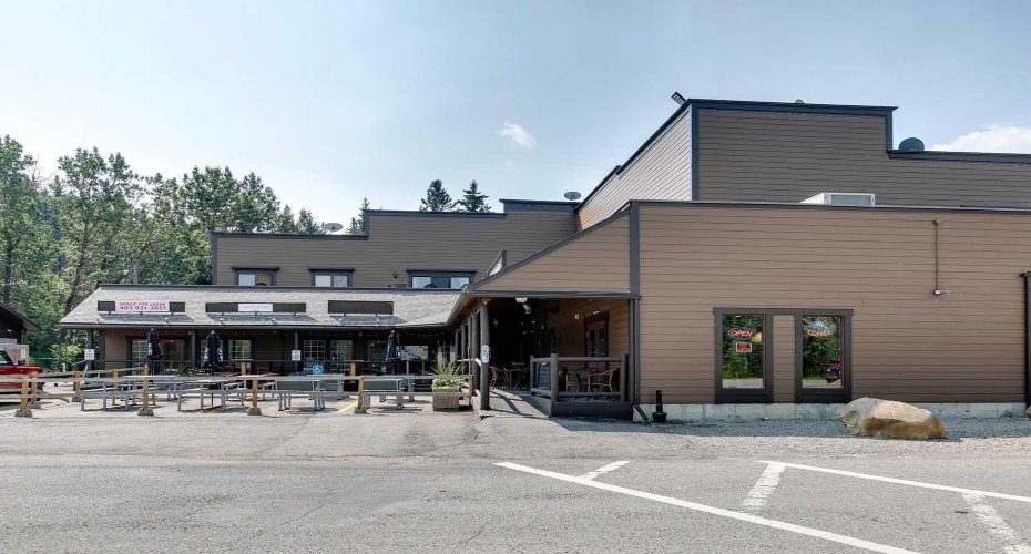 186007 Priddis Valley Road, Rural Foothills County, Alberta T0L1W1, ,Commercial,For Sale,Priddis General Store and Plaza,Priddis Valley,A2215153