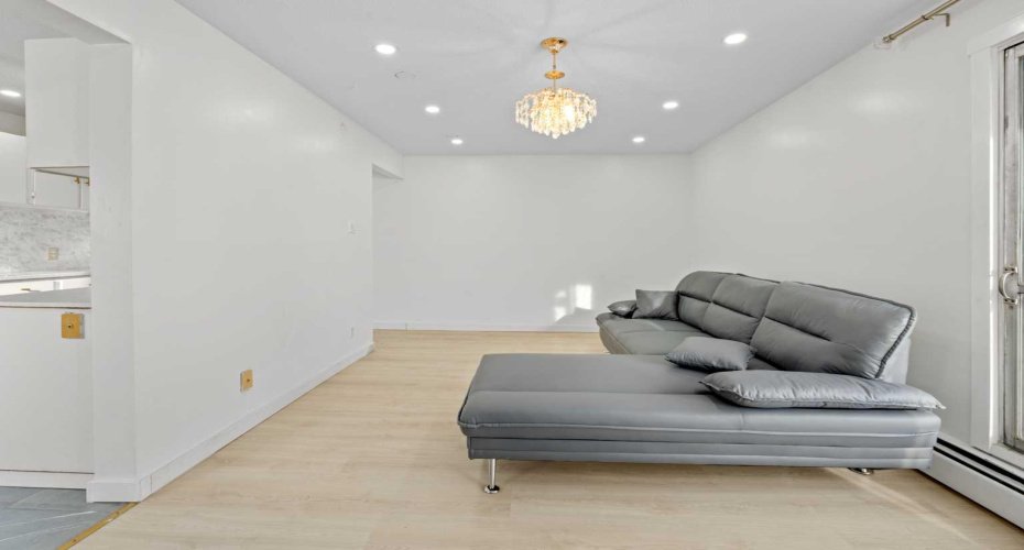 4328 4 Street, Calgary, Alberta T2K 1A2, 2 Bedrooms Bedrooms, ,1 BathroomBathrooms,Residential,For Sale,4,A2270894