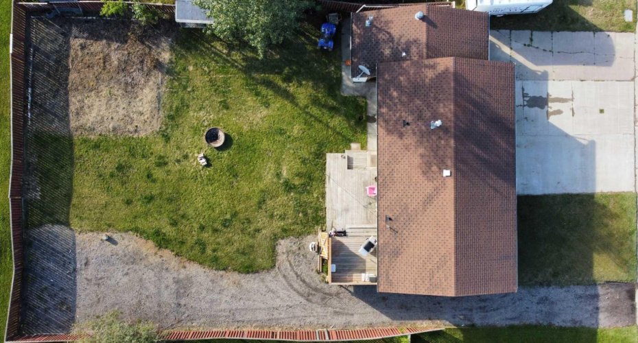 525 6 Avenue, Fox Creek, Alberta T0H 1P0, 6 Bedrooms Bedrooms, ,2 BathroomsBathrooms,Residential,For Sale,6,A2248948