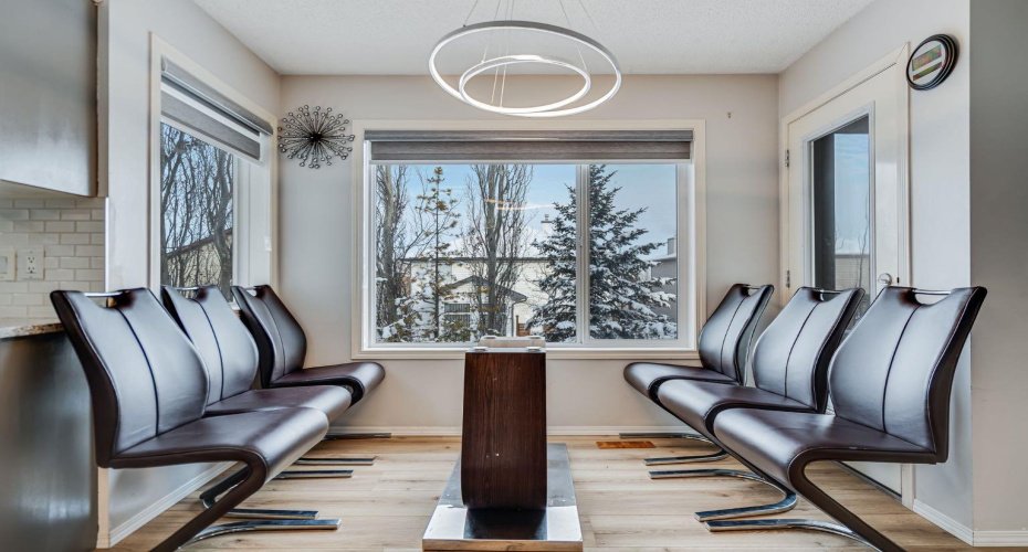 104 Cove Crescent, Chestermere, Alberta T1X 5J1, 5 Bedrooms Bedrooms, ,4 BathroomsBathrooms,Residential,For Sale,Cove,A2272792