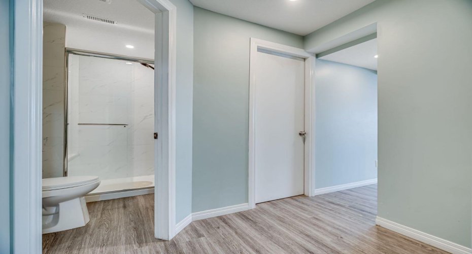 104 Cove Crescent, Chestermere, Alberta T1X 5J1, 5 Bedrooms Bedrooms, ,4 BathroomsBathrooms,Residential,For Sale,Cove,A2272792