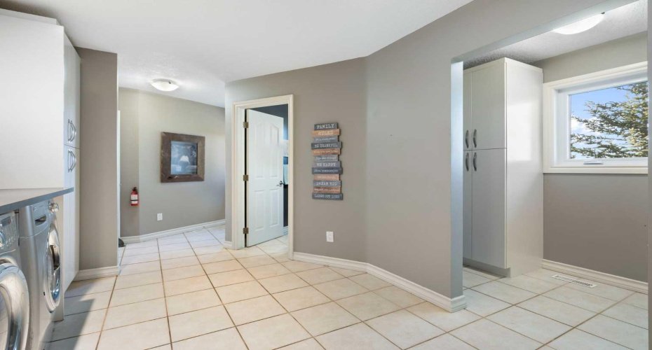 Laundry room with storage