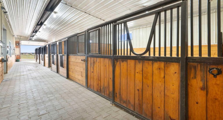 6 stalls: west barn 10 x 12