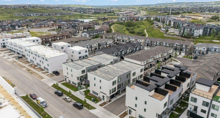 343 Sage Hill Rise, Calgary, Alberta T3R 2E7, 3 Bedrooms Bedrooms, ,4 BathroomsBathrooms,Residential,For Sale,Sage Hill,A2273302