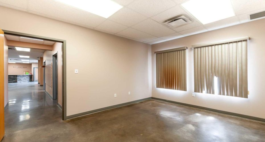 662 16 Street, Medicine Hat, Alberta T1A 4X1, ,Commercial,For Sale,16,A2127332