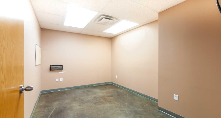 662 16 Street, Medicine Hat, Alberta T1A 4X1, ,Commercial,For Sale,16,A2127332