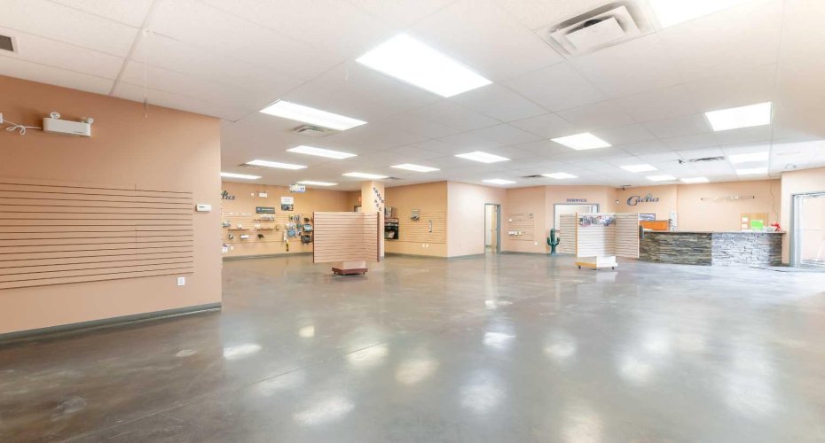 662 16 Street, Medicine Hat, Alberta T1A 4X1, ,Commercial,For Sale,16,A2127332
