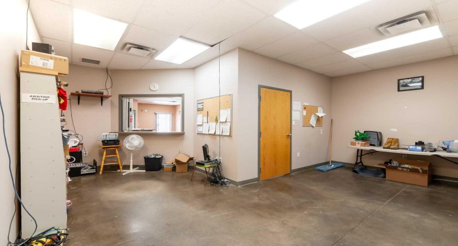 662 16 Street, Medicine Hat, Alberta T1A 4X1, ,Commercial,For Sale,16,A2127332