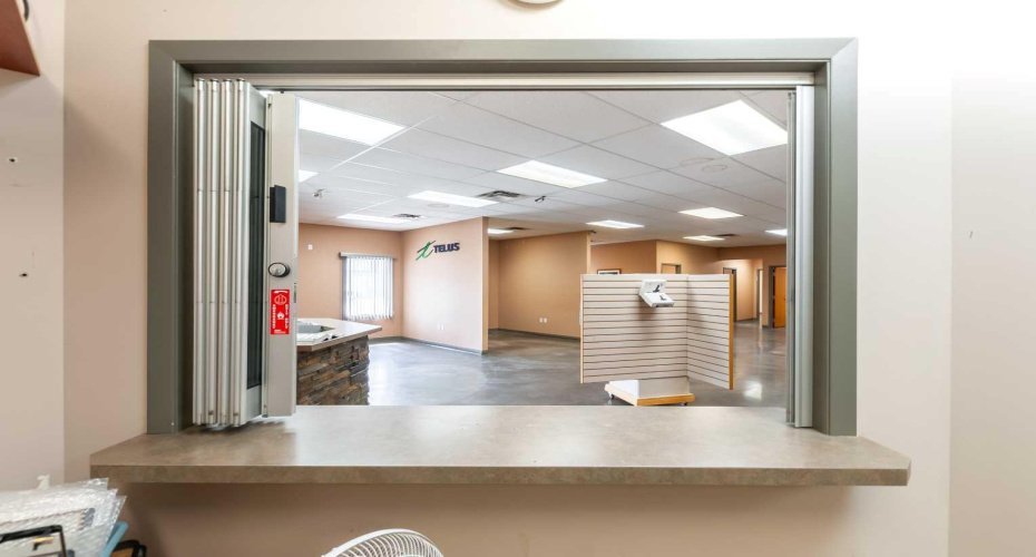 662 16 Street, Medicine Hat, Alberta T1A 4X1, ,Commercial,For Sale,16,A2127332