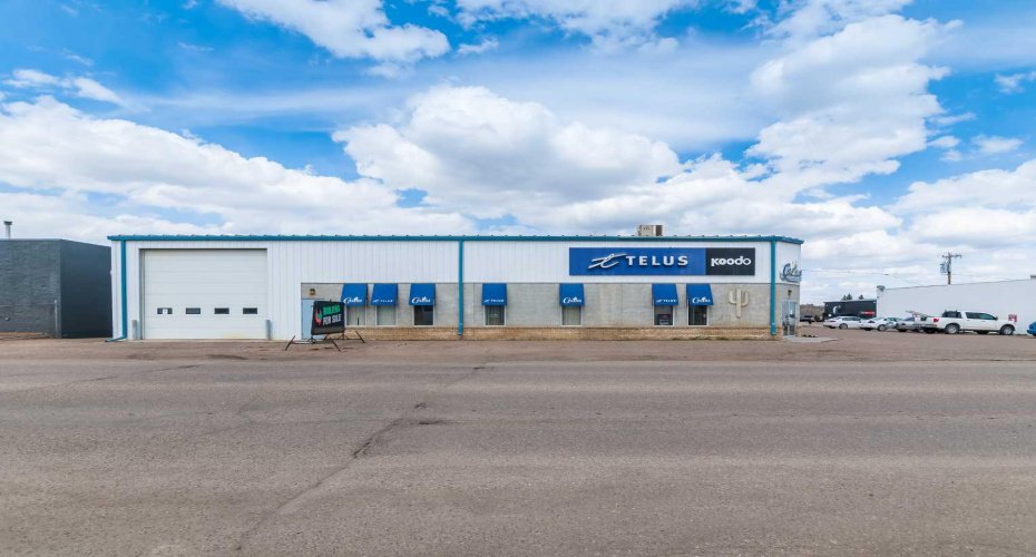 662 16 Street, Medicine Hat, Alberta T1A 4X1, ,Commercial,For Sale,16,A2127332