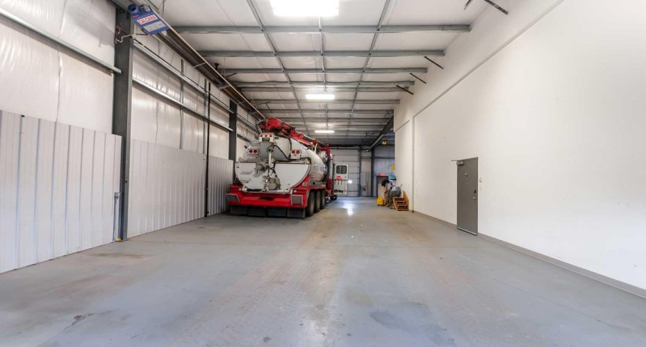 662 16 Street, Medicine Hat, Alberta T1A 4X1, ,Commercial,For Sale,16,A2127332