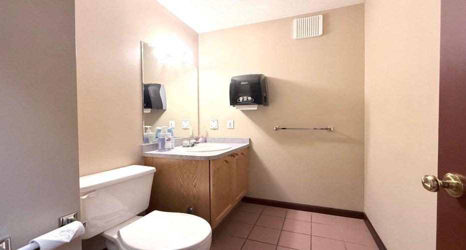 9824 97 Avenue, Grande Prairie, Alberta T8V 7K2, ,Commercial,For Sale,Station 98,97,A2234153