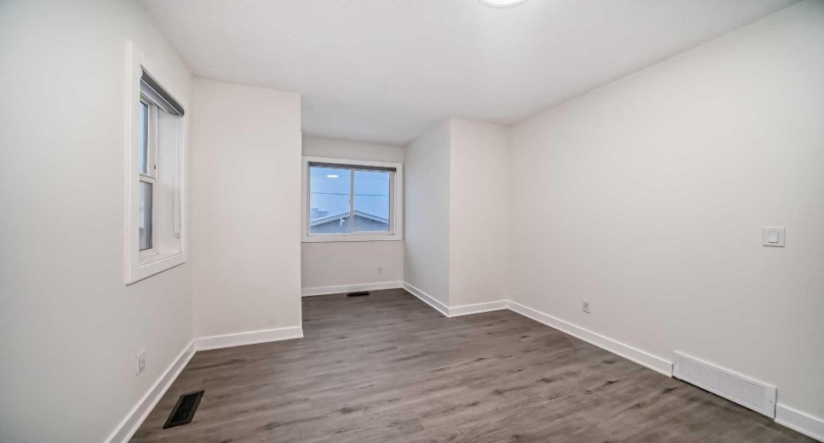 79 Saddlebrook Way, Calgary, Alberta T3J5M8, 5 Bedrooms Bedrooms, ,4 BathroomsBathrooms,Residential,For Sale,Saddlebrook,A2270761