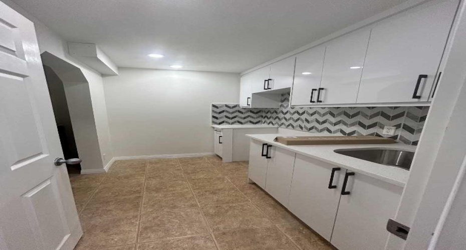 79 Saddlebrook Way, Calgary, Alberta T3J5M8, 5 Bedrooms Bedrooms, ,4 BathroomsBathrooms,Residential,For Sale,Saddlebrook,A2270761