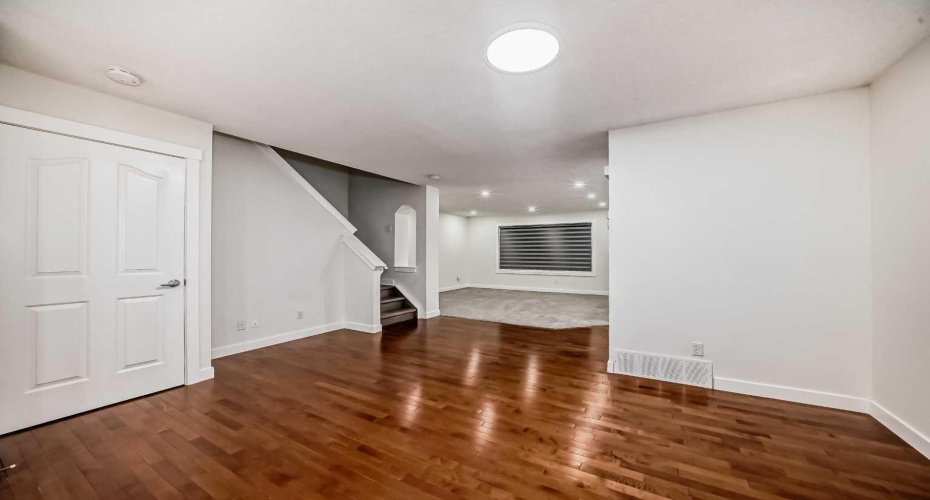 79 Saddlebrook Way, Calgary, Alberta T3J5M8, 5 Bedrooms Bedrooms, ,4 BathroomsBathrooms,Residential,For Sale,Saddlebrook,A2270761