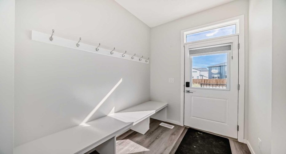 20 Creekstone Drive, Calgary, Alberta T2X4Z5, 4 Bedrooms Bedrooms, ,4 BathroomsBathrooms,Residential,For Sale,Creekstone,A2271853